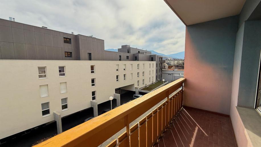 Photo-Appartement-T5-Bassens-73000