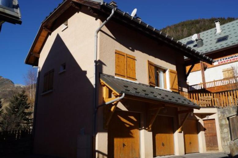 Saint sorlin d arves 73530 Maison T15 267m² 879000€