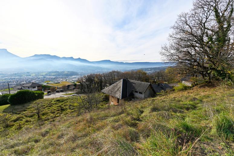 Saint Alban Leysse 73230 Terrain T0 1600m² 359000€